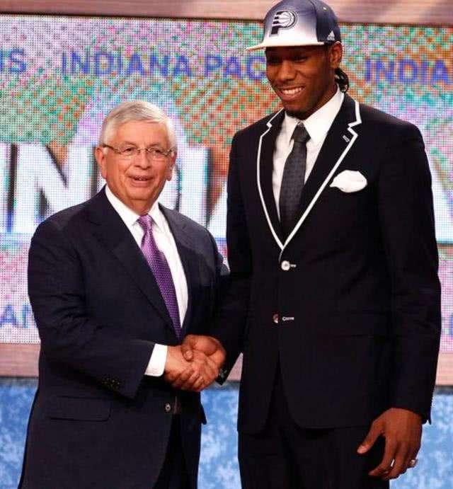 王上源忆更衣室动情讲话：丑话说在前面，不想把问题留到最后（王上源回忆更衣室动情发声：丑话先说，问题不拖到最后）