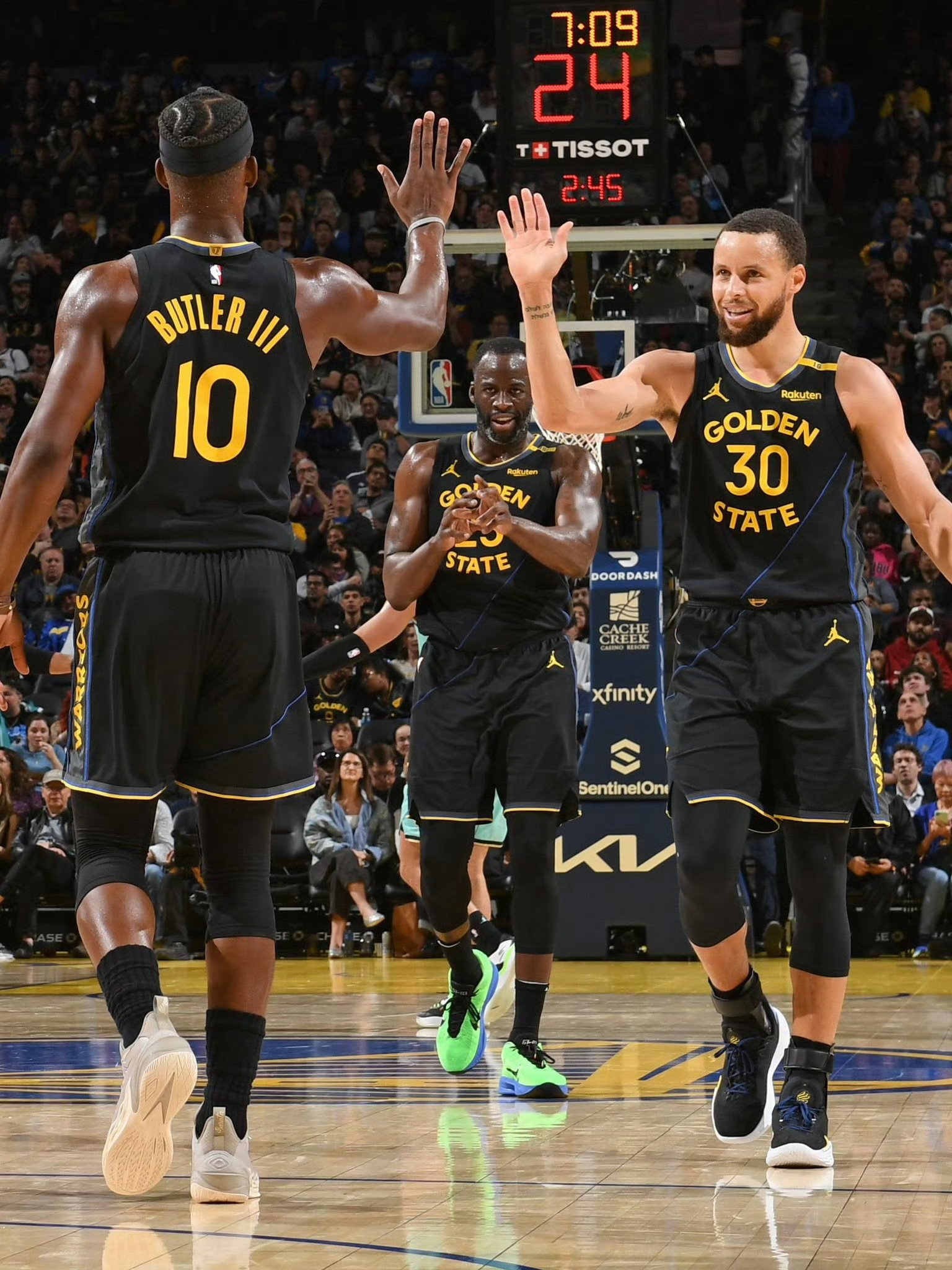 里程碑，穆里尼奥迎来执教生涯第150场欧冠比赛（穆里尼奥欧冠执教达150场，职业生涯再添里程碑）