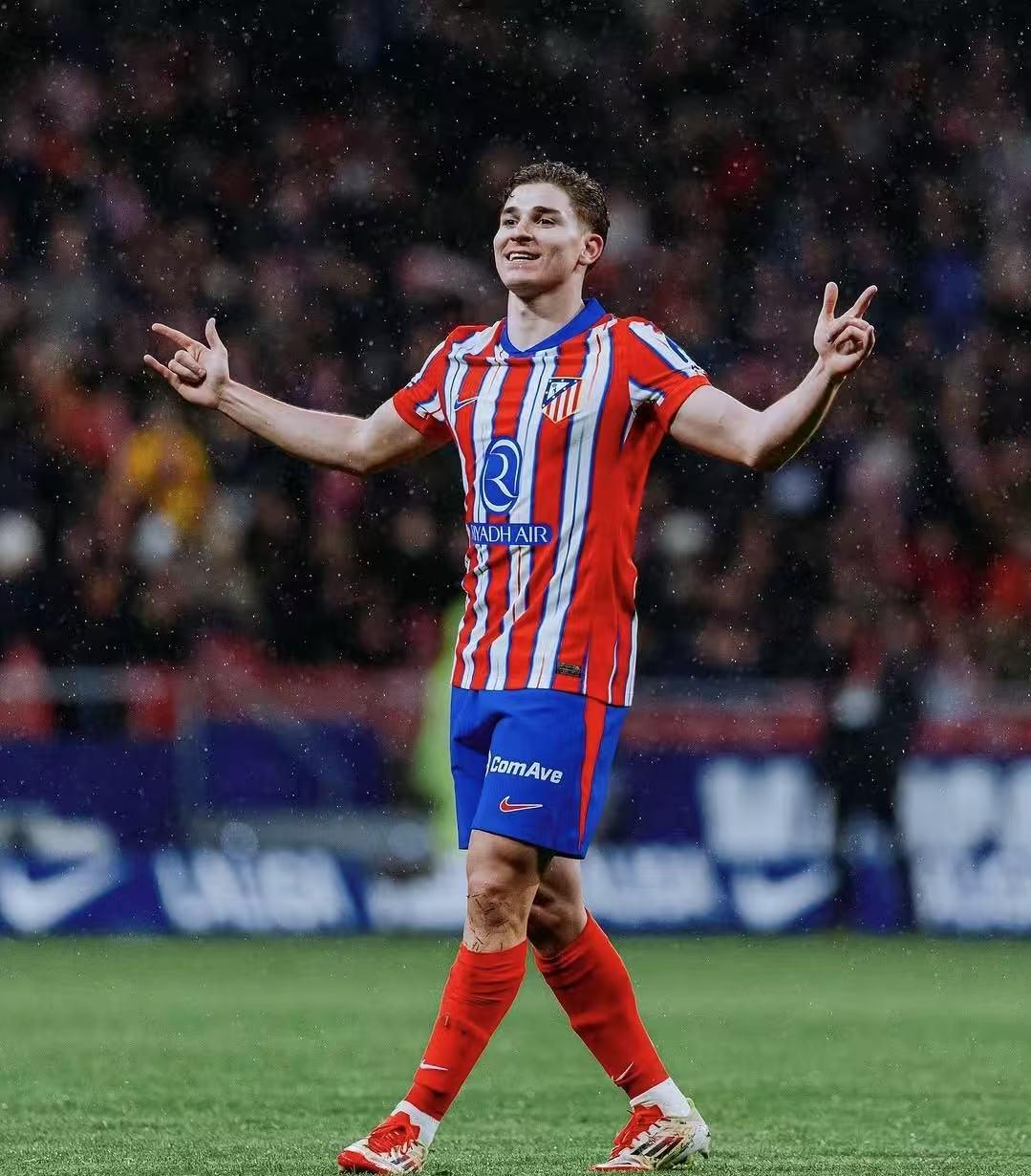 马卡：西班牙教练学院主席写信建议拉波尔塔起诉特瓦斯泄密（马卡：西班牙教练学院主席致信，倡议拉波尔塔以泄密为由起诉特瓦斯）