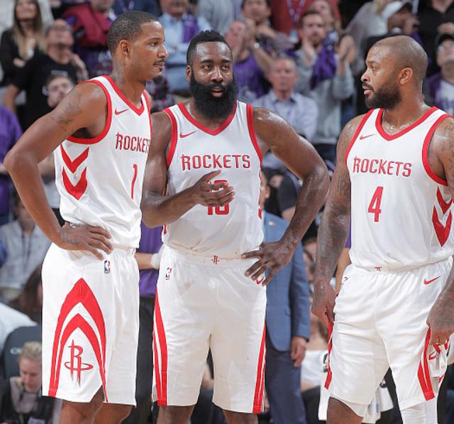 沃特金斯和罗杰斯上赛季至今连线已造8球，英超同期最多（自上季至今，沃特金斯与罗杰斯合力贡献8球，英超同期最多）