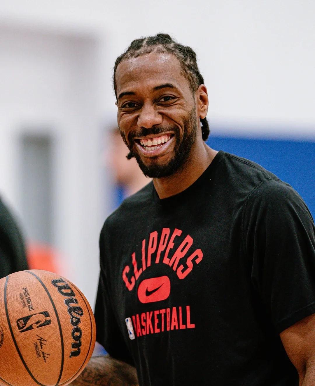 近15年谷歌每年搜索量最高球员：C罗10次断崖领先，梅西仅1次（近15年谷歌年度搜索冠军球员：C罗10次遥遥领先，梅西仅一次登顶）