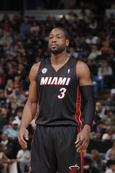 美记：鹈鹕不想直接裁掉锡安，但他最多也就能换个次轮签（美媒称：鹈鹕无意直接裁掉锡安，其交易回报顶多只是一个次轮签）