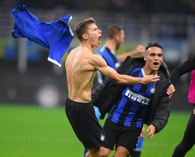 半场战报：博洛尼亚1-2克雷莫内塞，奥尔索利尼点射，瓦尔迪、帕耶罗破门（半场战况：博洛尼亚1-2落后克雷莫内塞，奥尔索利尼点球命中，瓦尔迪与帕耶罗先后破门）